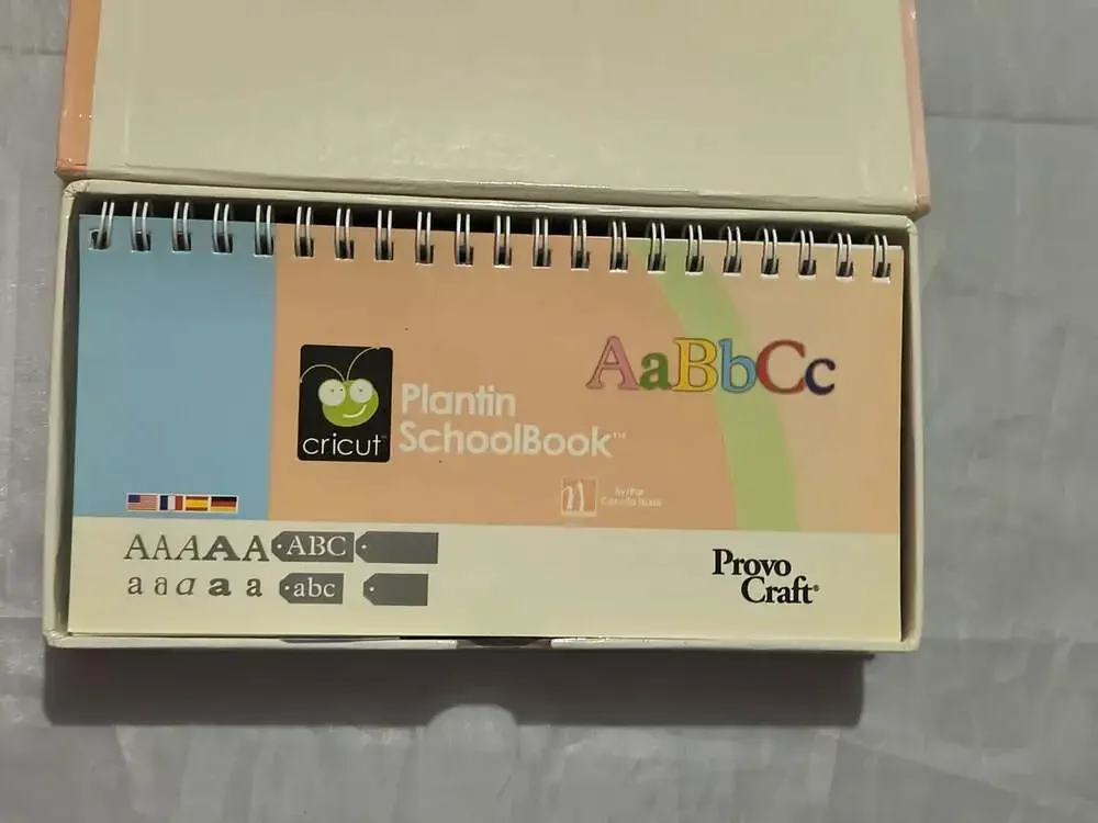 Cricut Cartridge Plantin SchoolBook COMPLETE w/ Overlay & Handbook Font Shapes